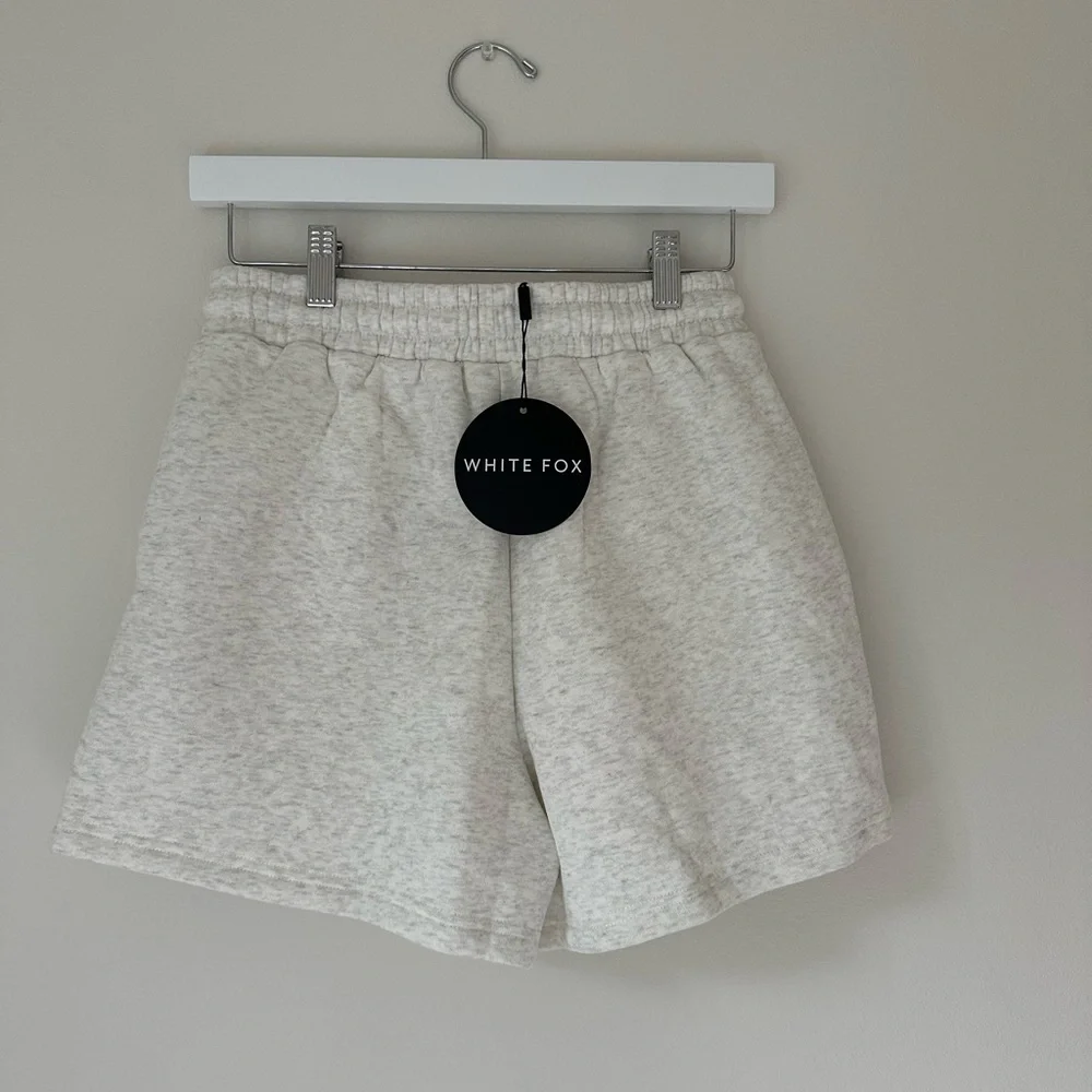 White Fox Boutique Lounge Shorts - Picture 2 of 3